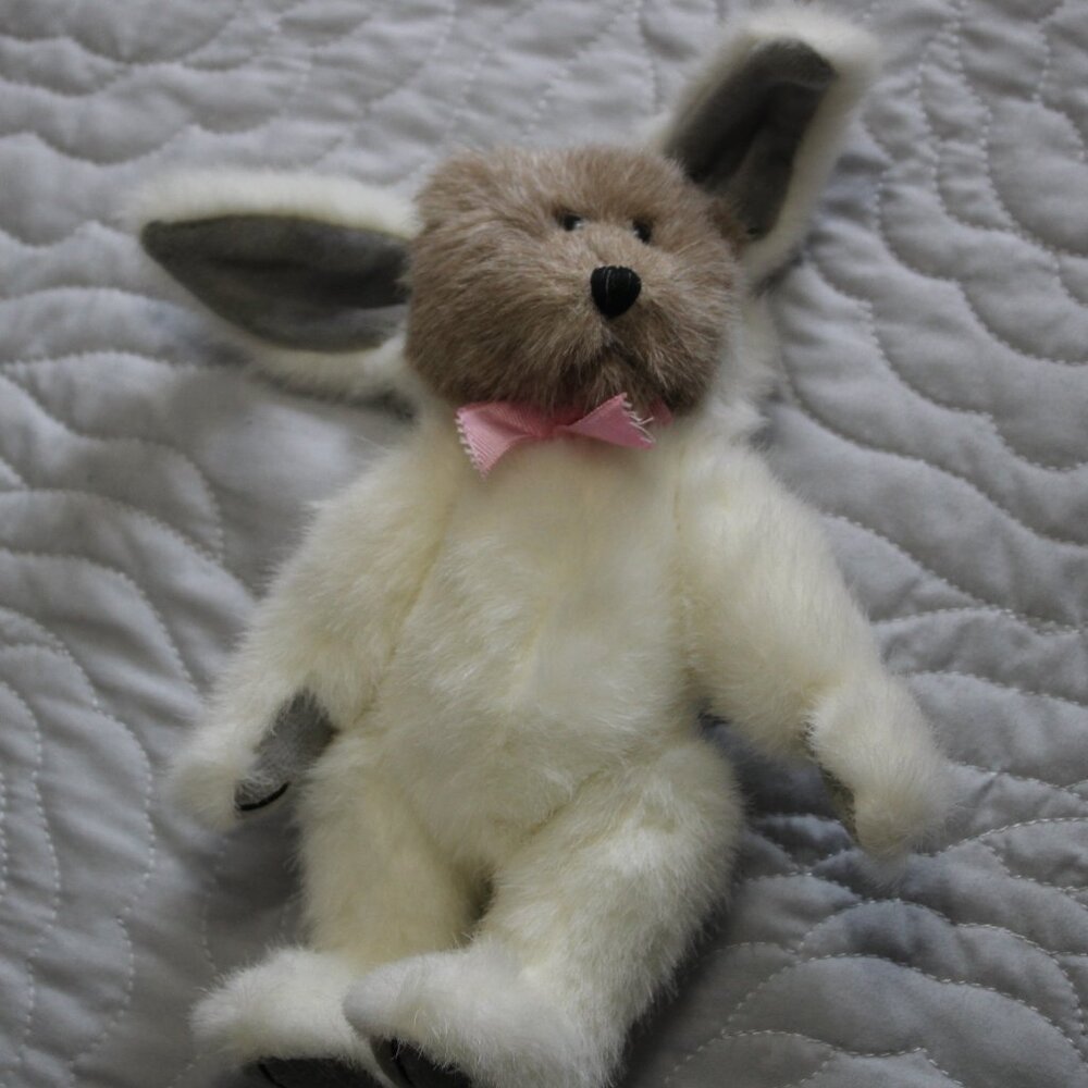 Bear in a Bunny Costume "Watson" Boyds Archive Collection c. 1990-1993 Adorable!